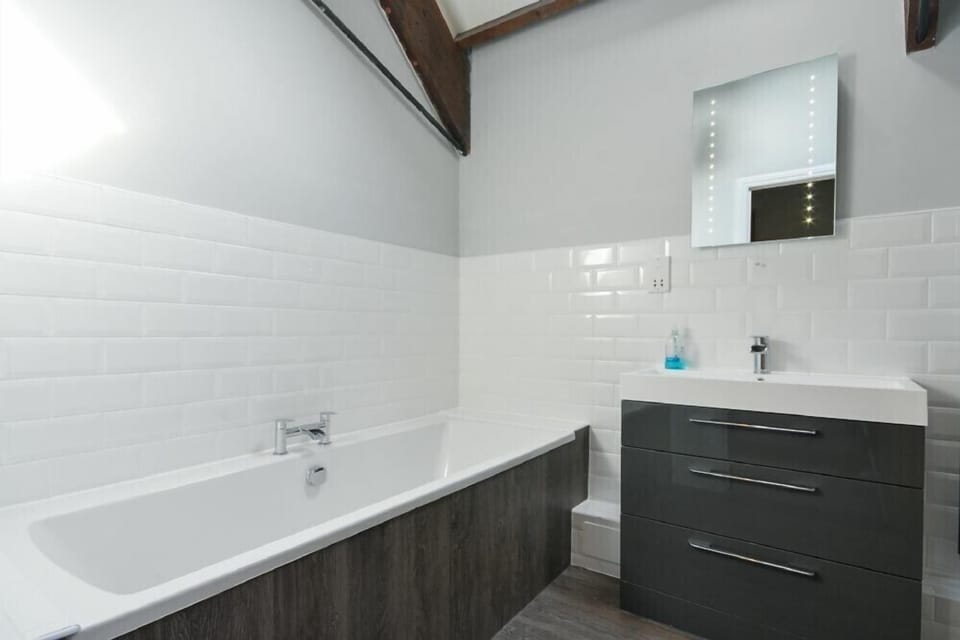 Budle Granary Cottage in England
