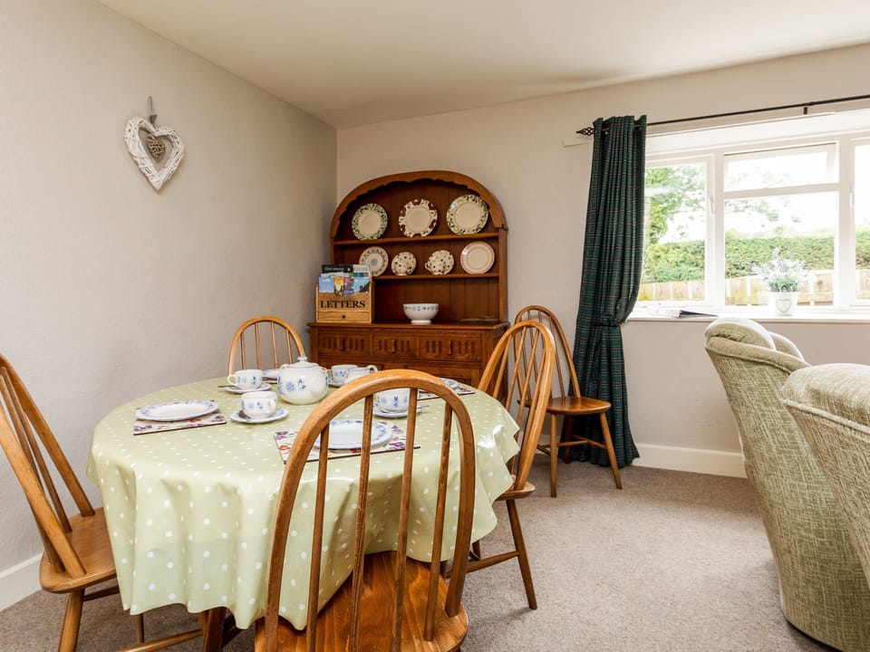 Cottage | Interior