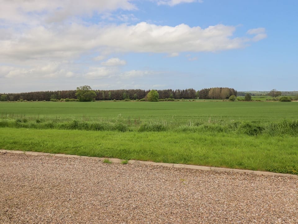 Cottage | Property grounds