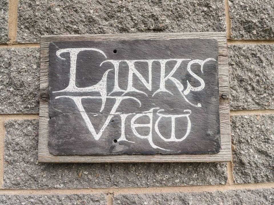Cottage | Exterior detail