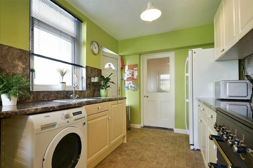 Fridge, dishwasher, cookware/dishes/utensils