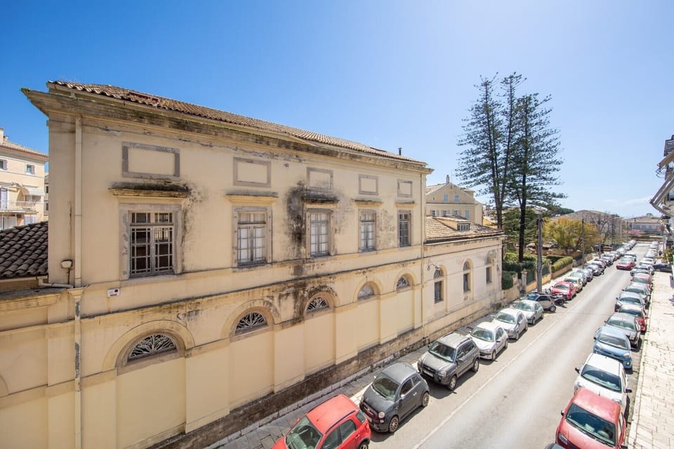 Ivory Luxury Suite by Corfuescapes Apartment in Corfu