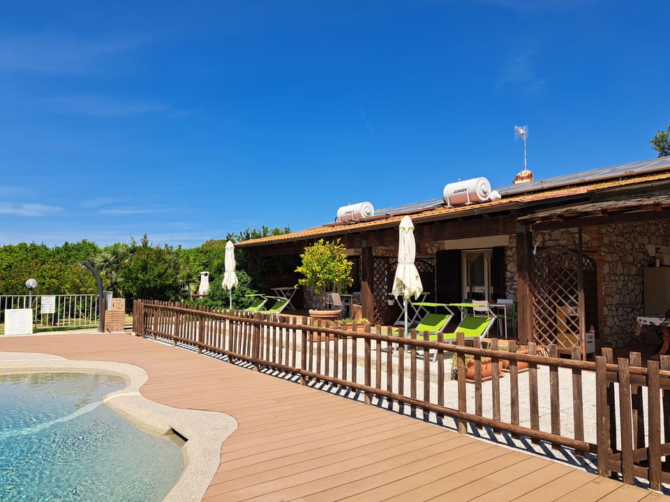 Seasonal outdoor pool