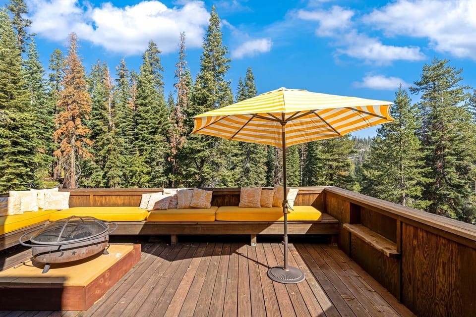 House, 5 Bedrooms | Property grounds