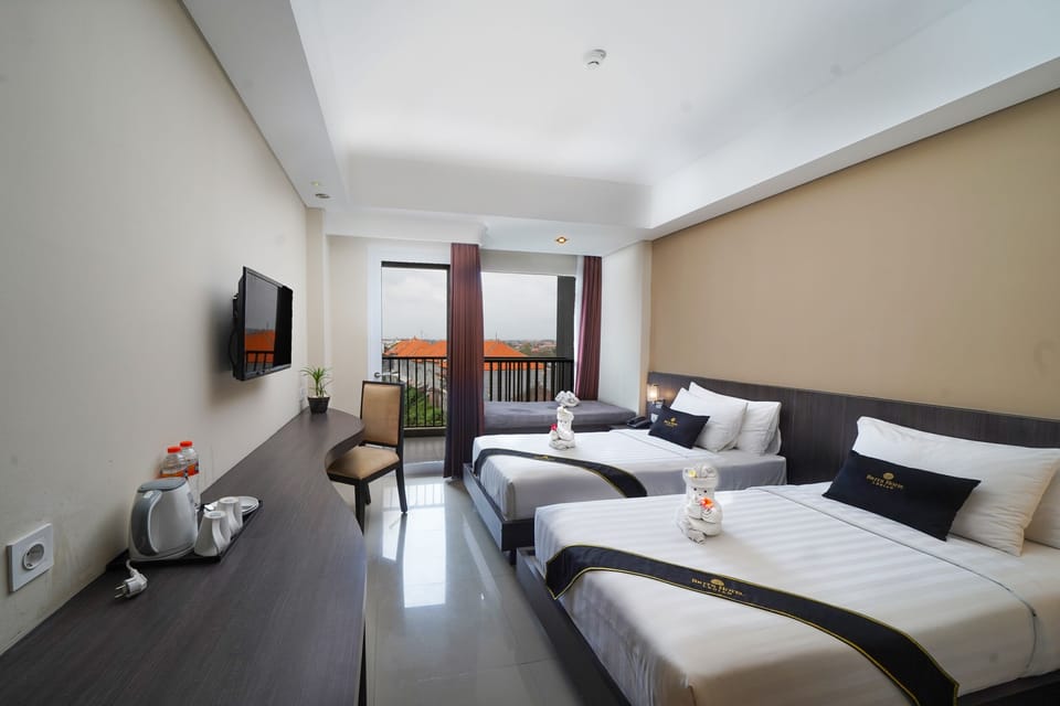 Deluxe Double or Twin Room | Desk, free WiFi, bed sheets