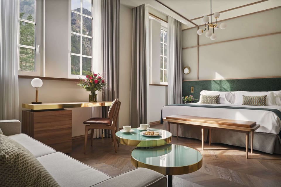 Deluxe Room (Superior) | Egyptian cotton sheets, premium bedding, minibar, in-room safe