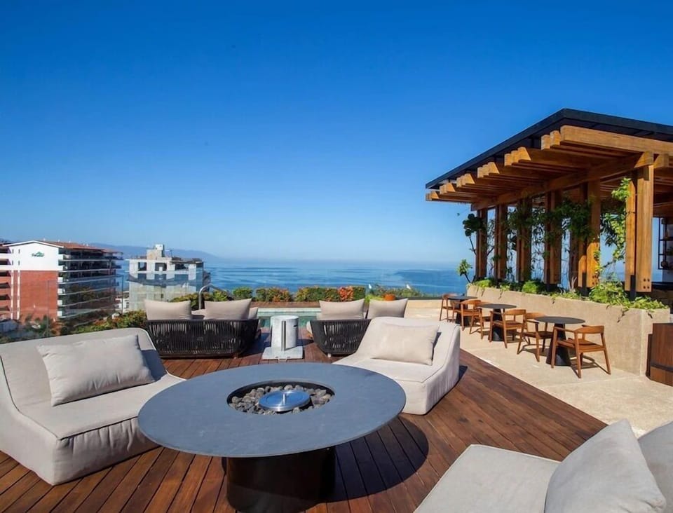 Comfort Condo | Terrace/patio