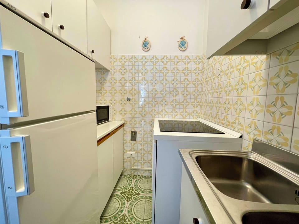 Apartment, 1 Bedroom, Balcony | Interior