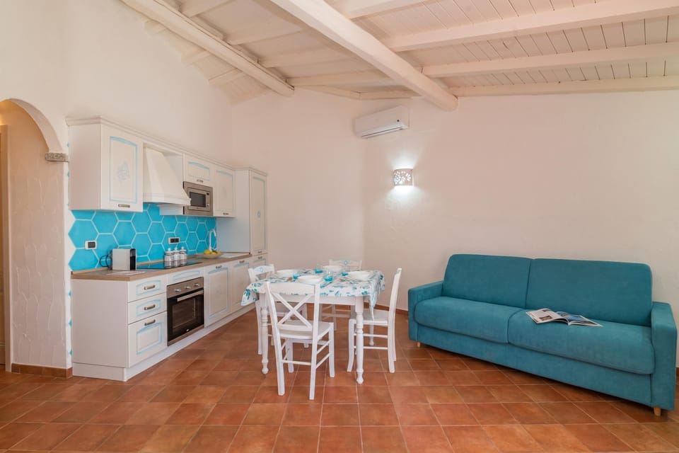 Standard House, 1 Bedroom, Microwave (Celeste House With Pool) | Living area | TV