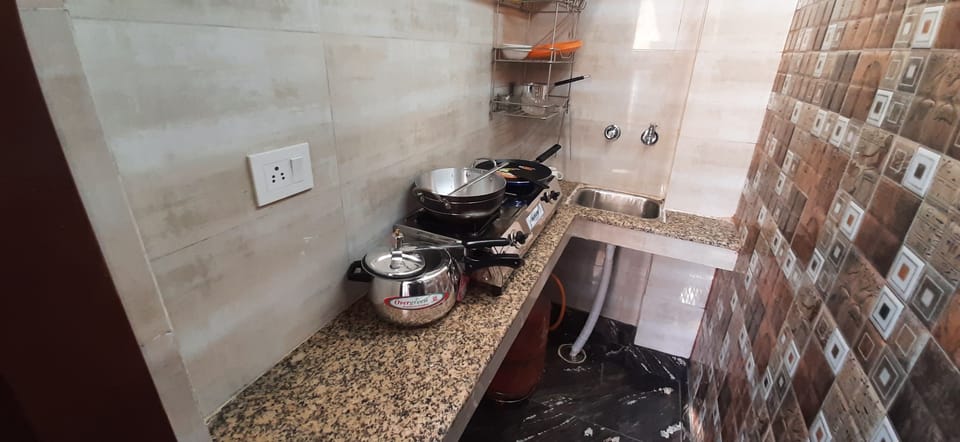 Studio, 1 Bedroom, Smoking, Balcony | Interior