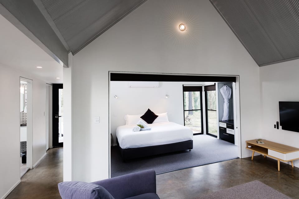 Premium bedding, desk, soundproofing, iron/ironing board (on request)