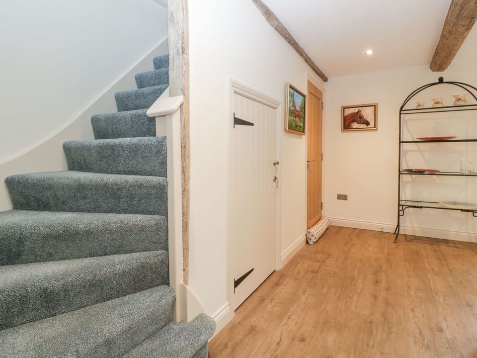 Palace Farmhouse Cottage in England