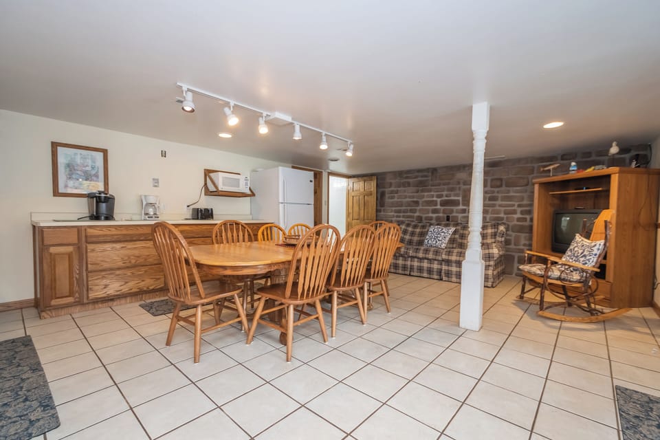 House (3 Bedrooms) | Property amenity