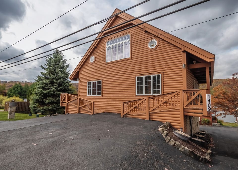 House (3 Bedrooms) | Property amenity