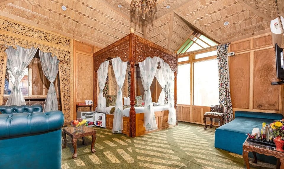 Prince of Kashmir Luxury Houseboat Docked boat in India