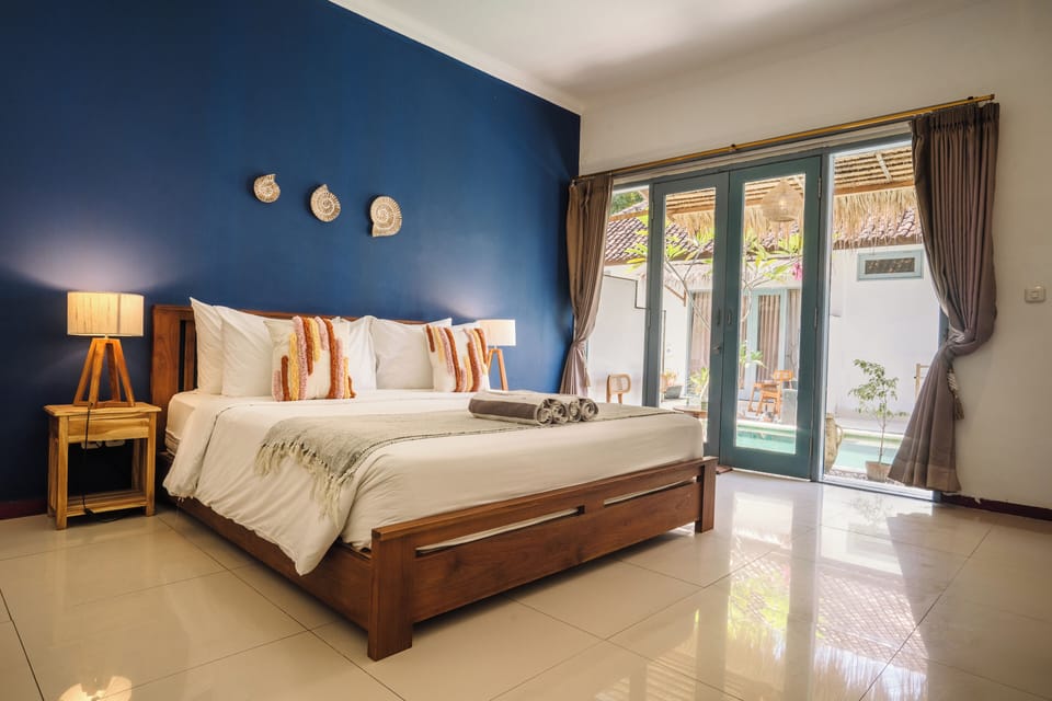 Comfort Double Room, 1 King Bed | In-room safe, desk