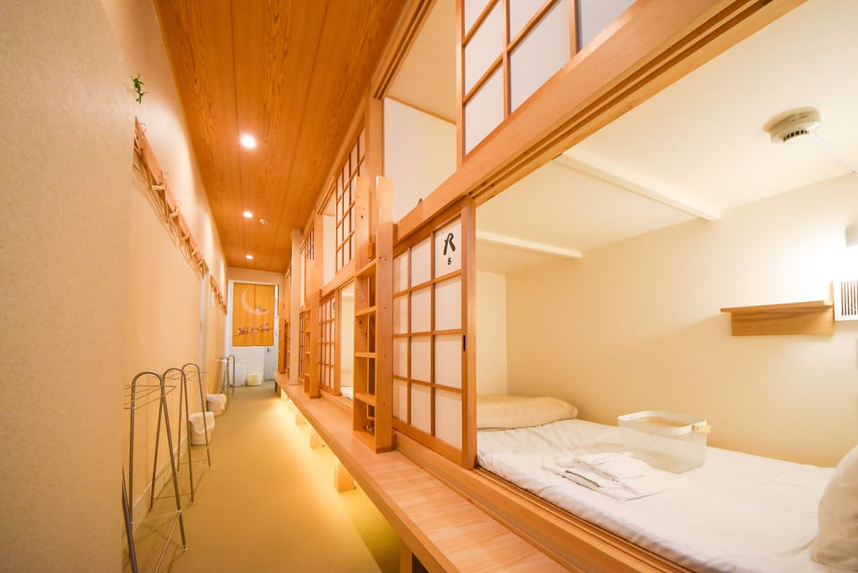 Basic Room, Multiple Beds, Non Smoking, Ground Floor | Desk, WiFi (free), bed sheets