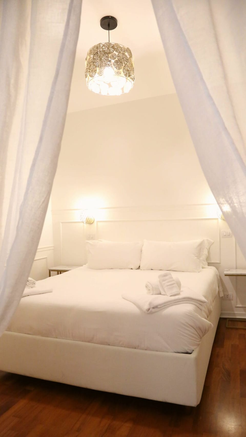 Standard Room, 1 Double Bed, Private Bathroom, Ground Floor (Room 3) | Down comforters, free minibar, individually furnished, desk