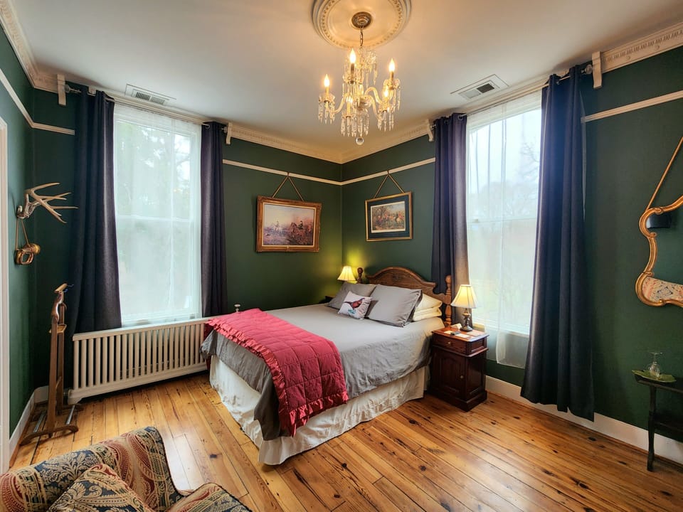 The Huntsman | Free minibar, individually decorated, individually furnished