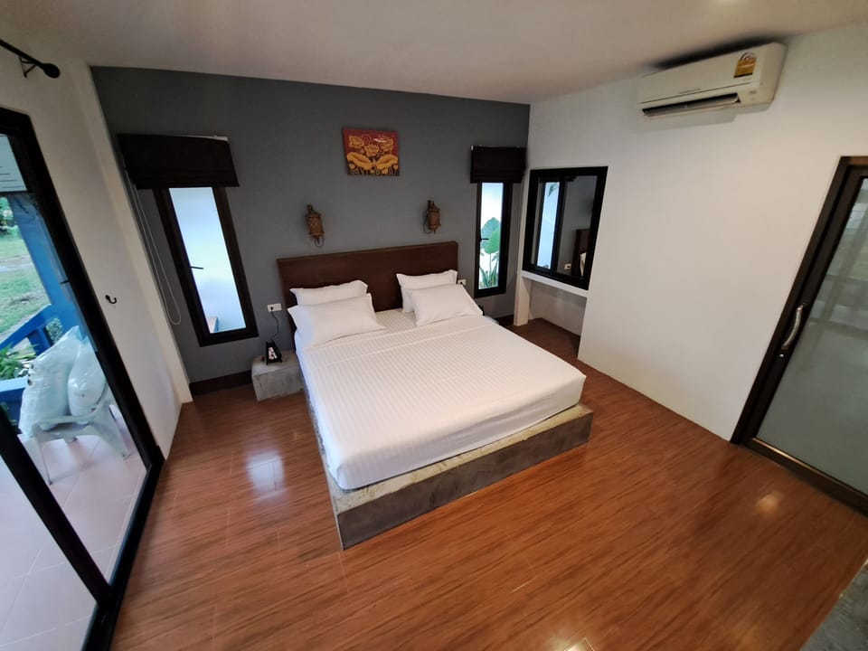 Superior Double Bungalow with Garden View | Individually decorated, free cribs/infant beds, free WiFi, bed sheets