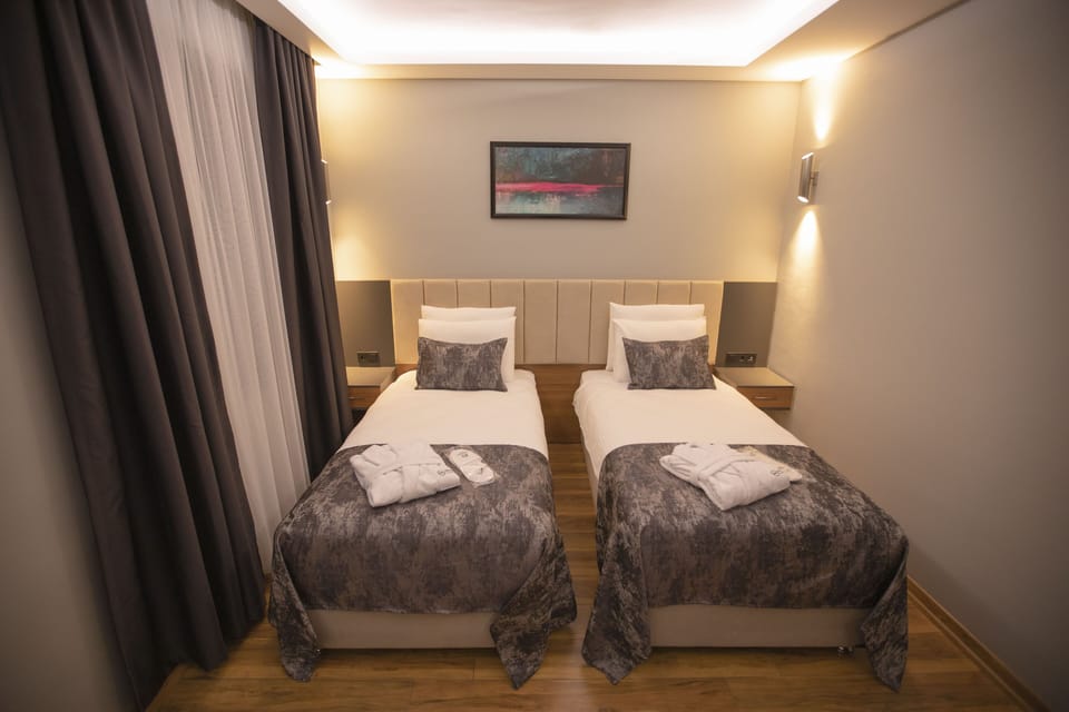 Business Room | Premium bedding, Select Comfort beds, minibar (some free items)