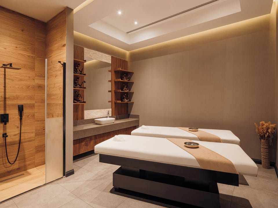 Sauna, steam room, Thai massages, sports massages, massages