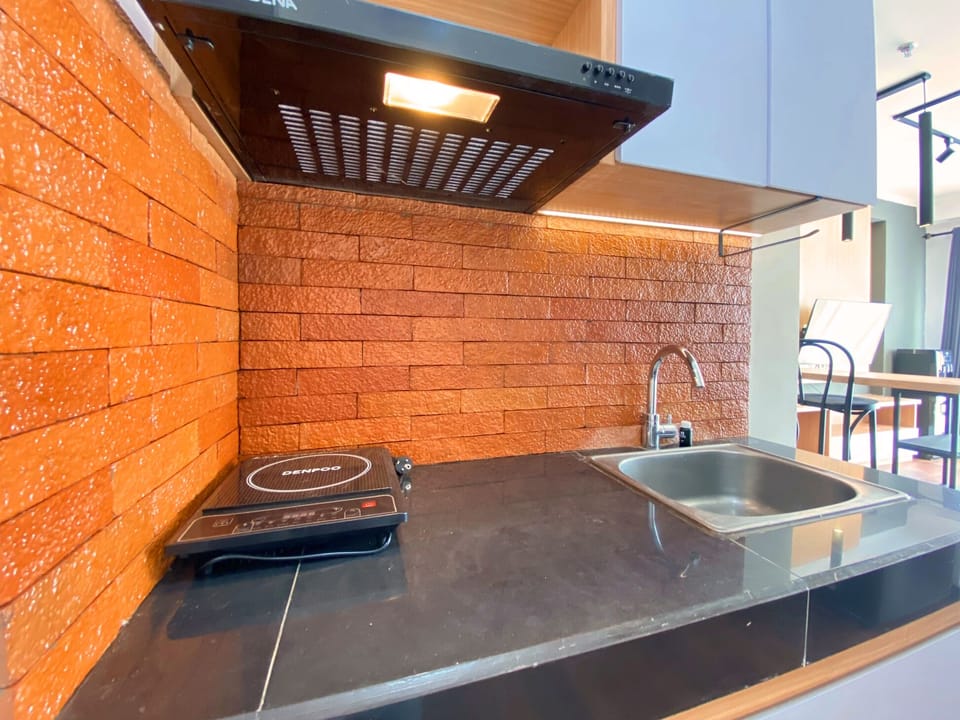 Apartment, 2 Bedrooms | Private kitchen | Fridge, stovetop, cookware/dishes/utensils