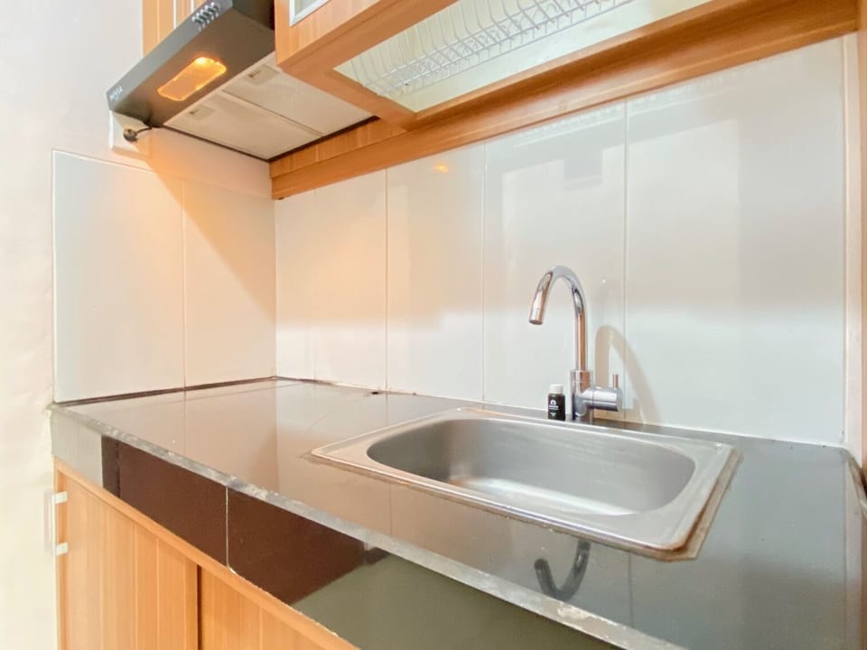 Apartment, 2 Bedrooms | Private kitchen | Fridge, stovetop, cookware/dishes/utensils