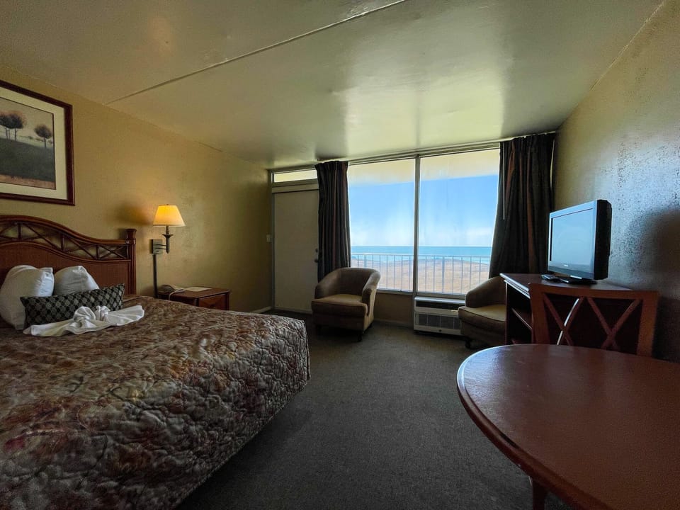 Room, 2 Bedrooms, Non Smoking, Oceanfront | Beach/ocean view