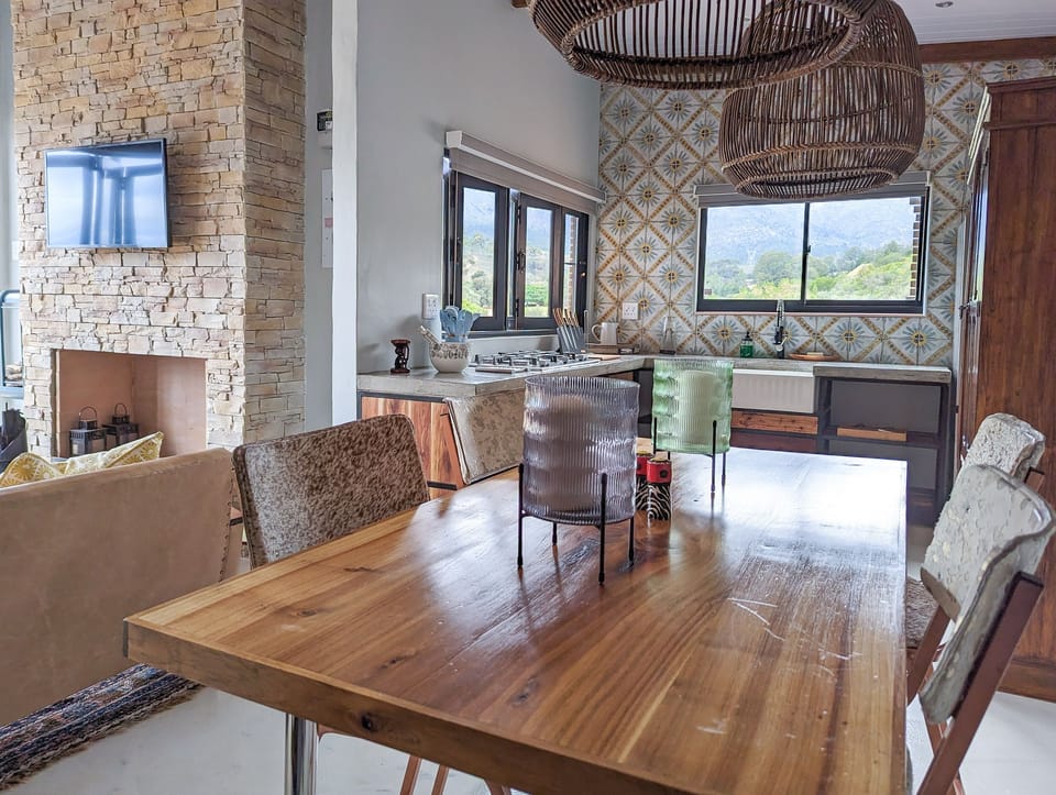 Classic Cabin | Private kitchen | Full-size fridge, microwave, stovetop, toaster