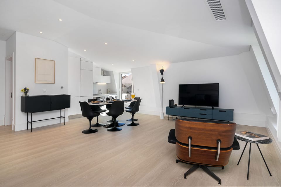 Two Bedroom Premium Penthouse | Living area | 32-inch Smart TV with cable channels, TV