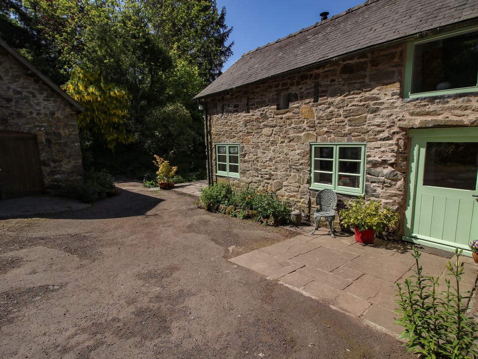 Cottage | Interior