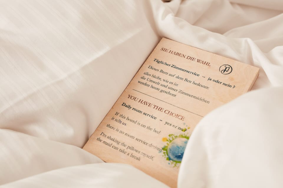 Premium bedding, in-room safe, desk, laptop workspace