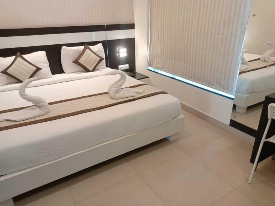 Deluxe Double Room | Egyptian cotton sheets, premium bedding, down comforters, pillowtop beds