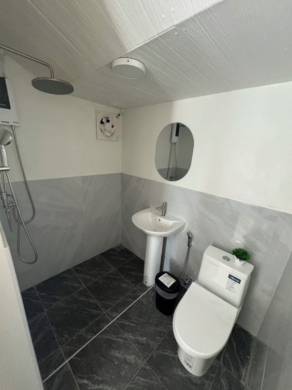 Rimna Twin Beds | Bathroom | Hair dryer