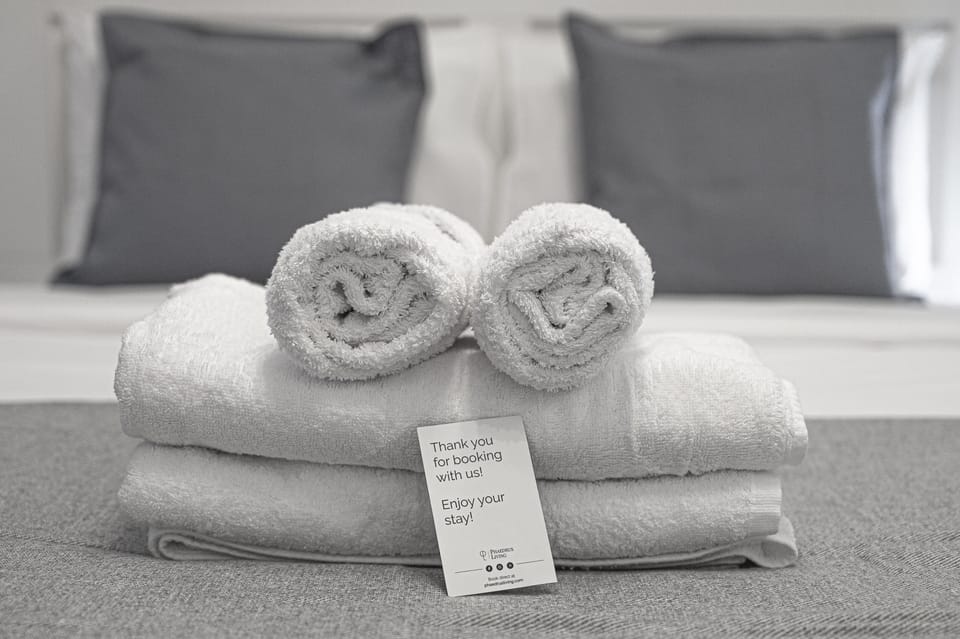 Luxury Apartment | 1 bedroom, free WiFi, bed sheets