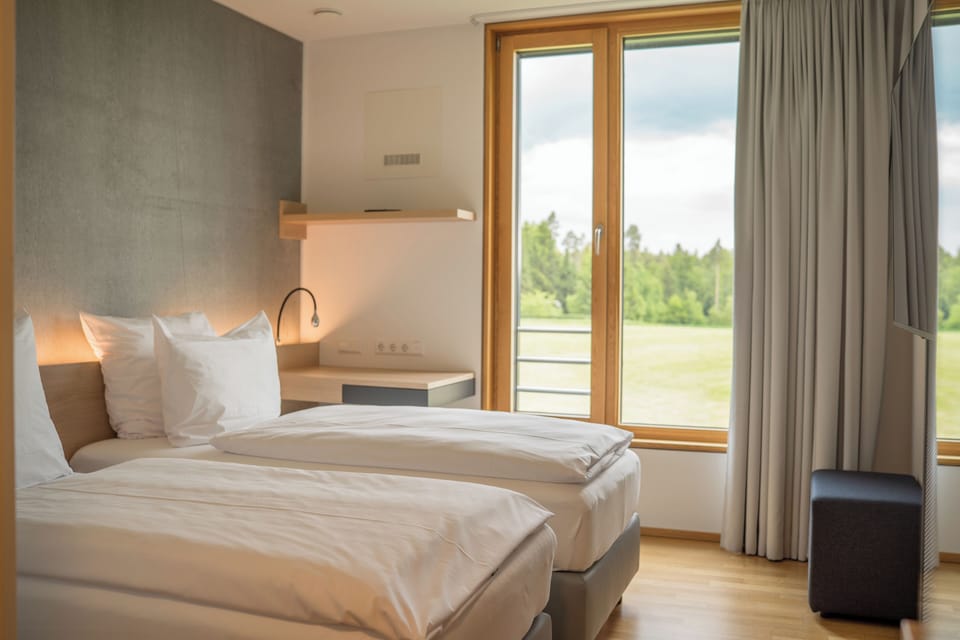 Comfort Double or Twin Room | Hypo-allergenic bedding, desk, laptop workspace, blackout drapes