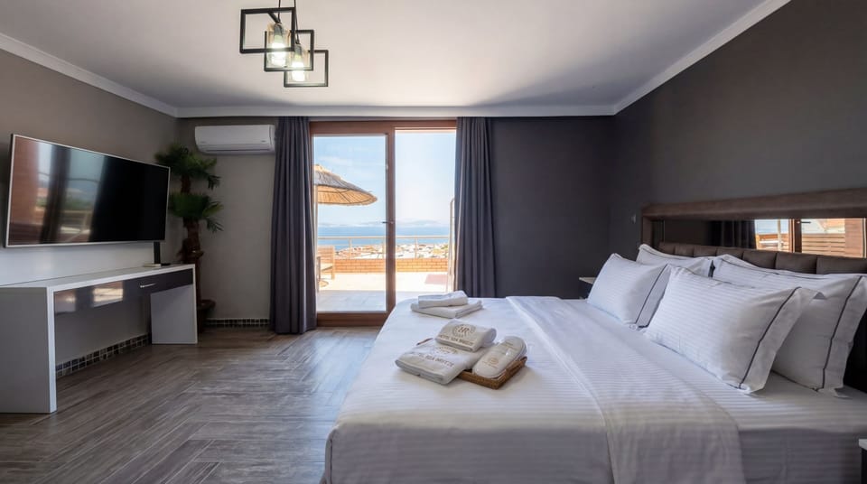 Grand Room, Sea View | Premium bedding, bed sheets