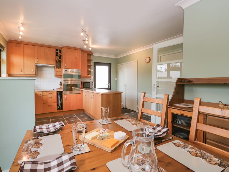 Fridge, dishwasher, electric kettle, toaster