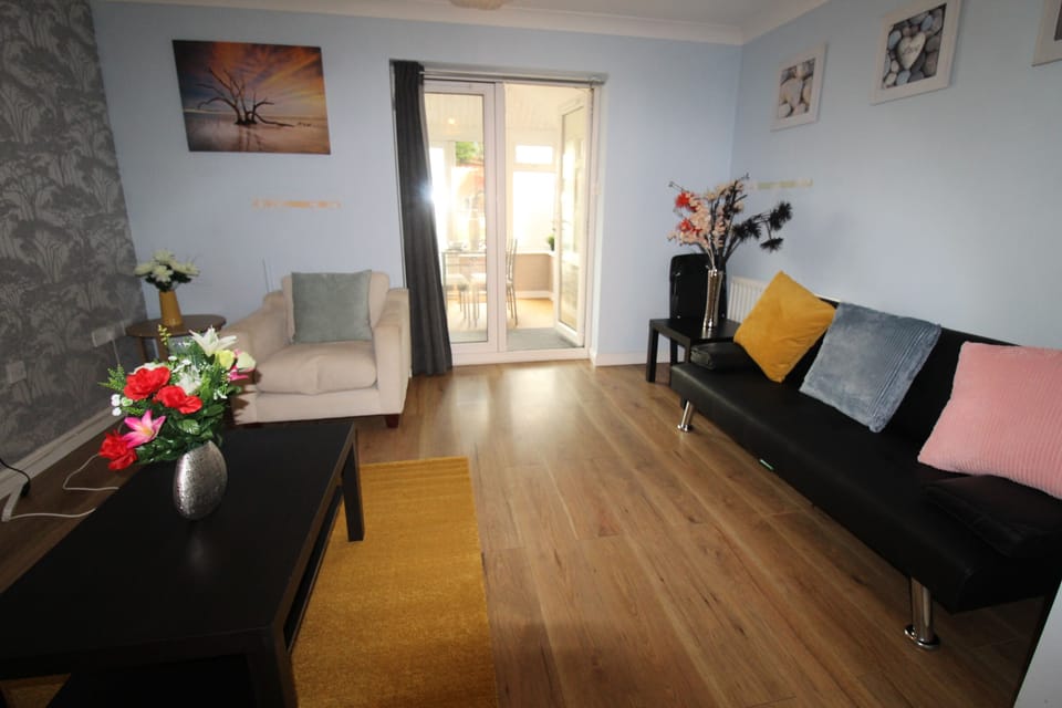 Room | Living area