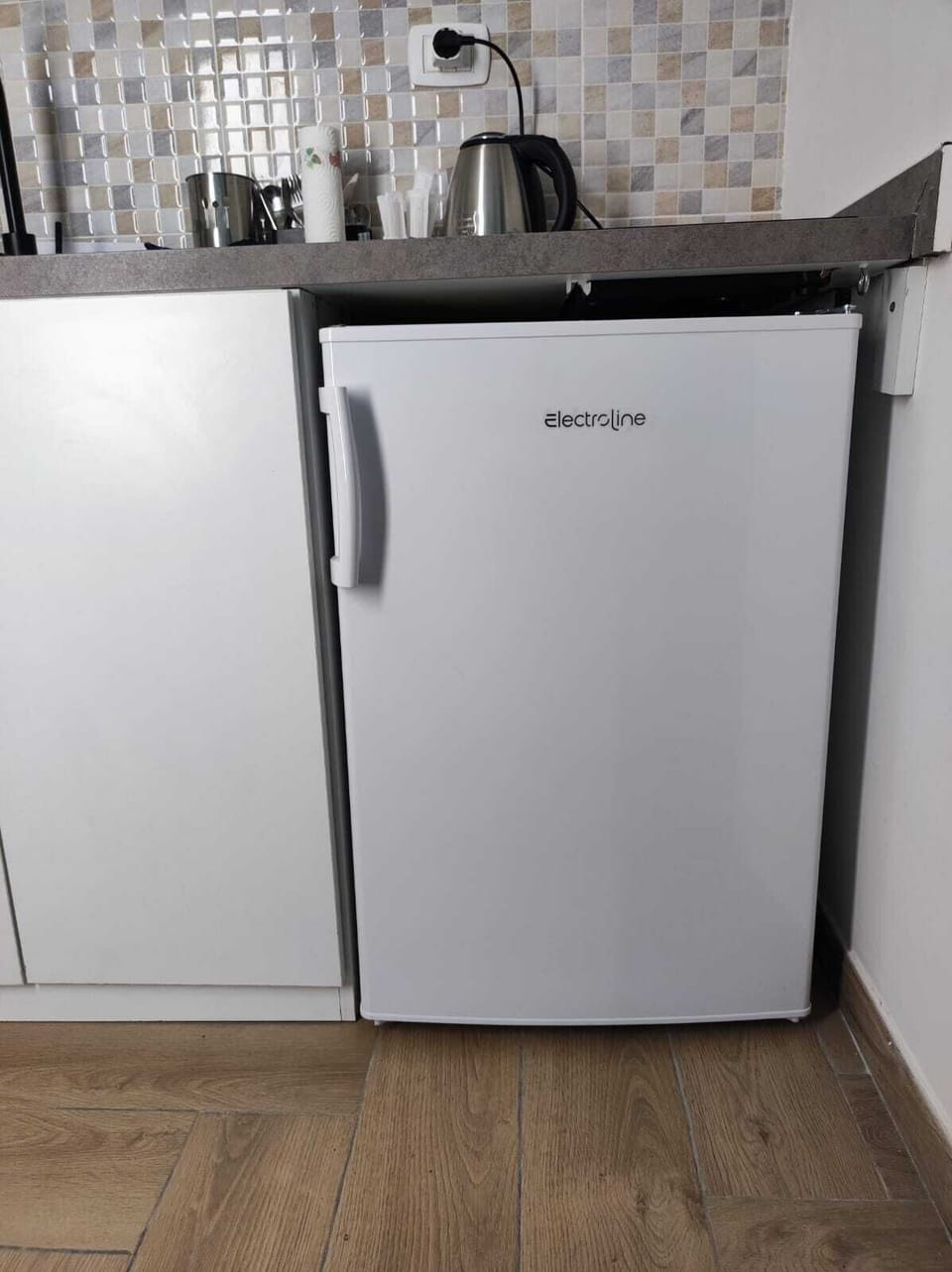 Family Condo | Private kitchen | Mini-fridge, stovetop, cookware/dishes/utensils