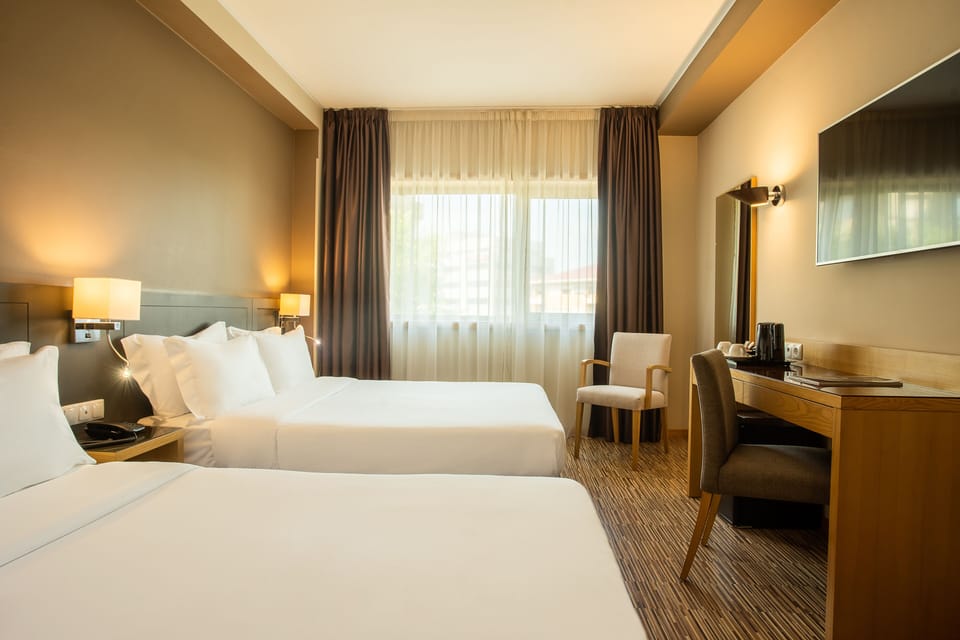 In-room safe, desk, soundproofing, free cribs/infant beds