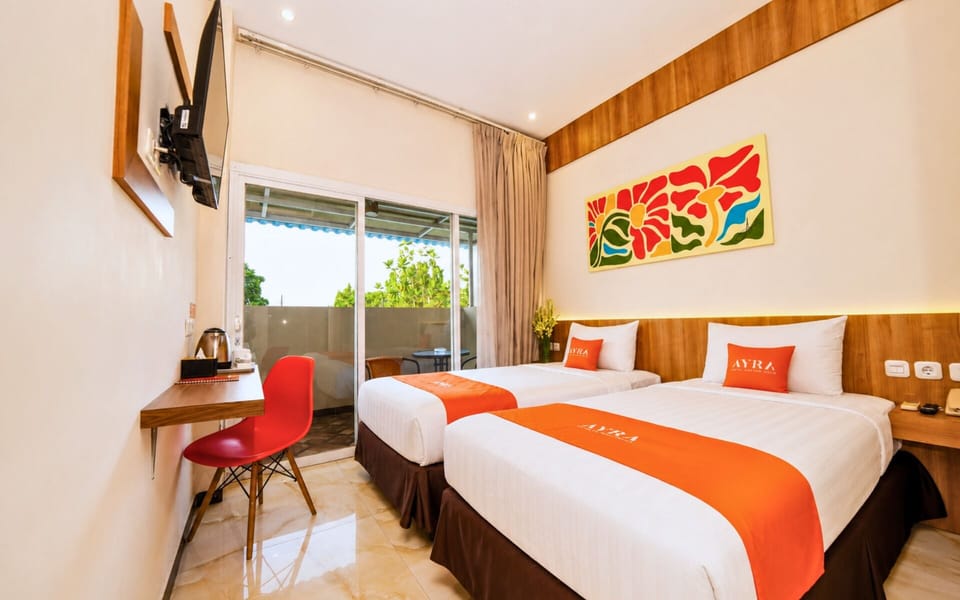 Executive Twin Room, Balcony | Free WiFi, bed sheets