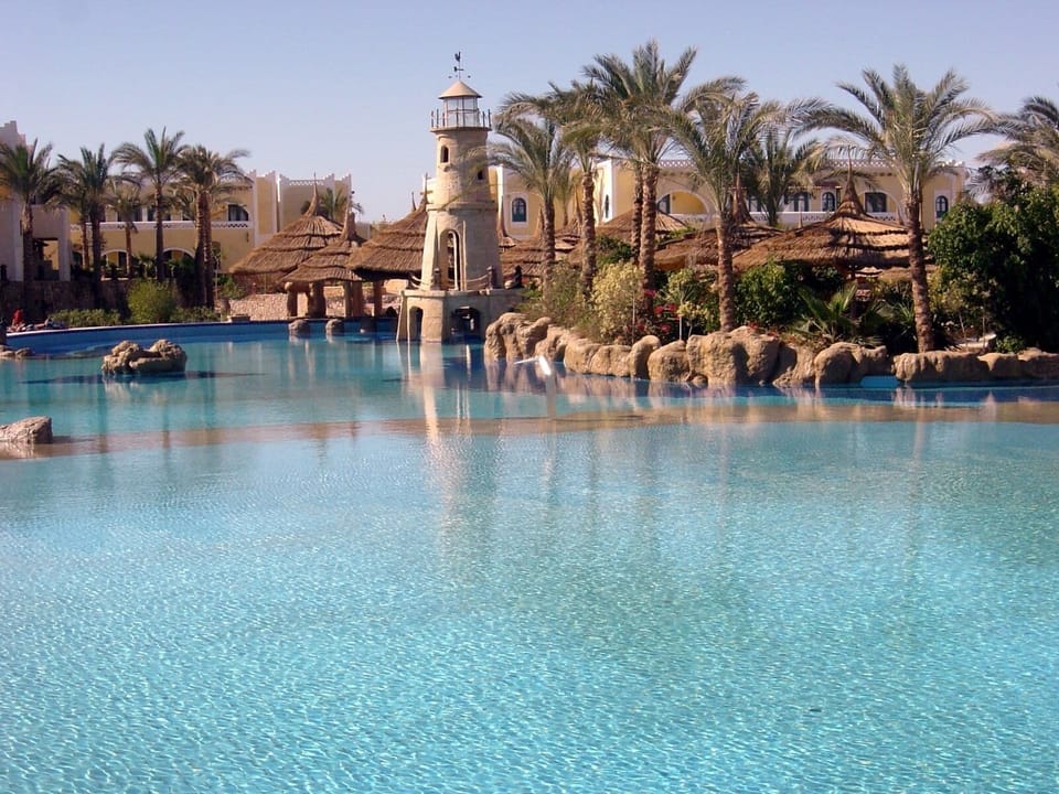 3 outdoor pools