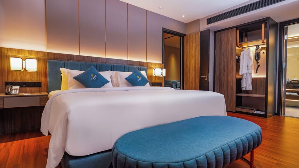 King Junior Suite Room | Desk, rollaway beds (surcharge)