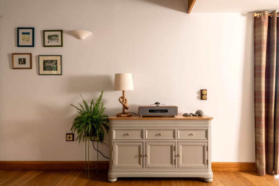 Cottage | Interior