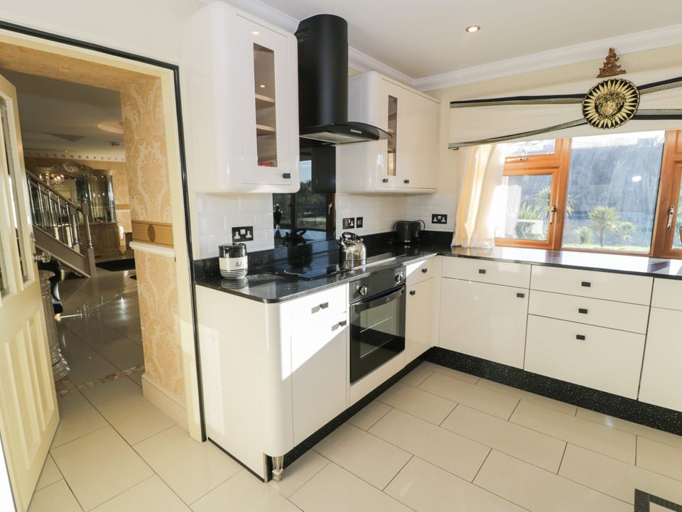 Fridge, dishwasher, electric kettle, toaster