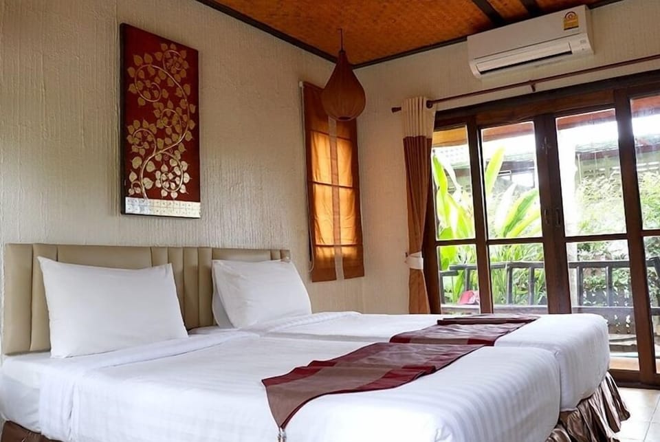 Standard Twin Room | Free WiFi