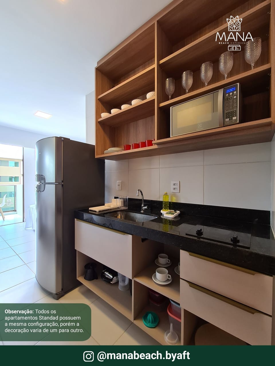 Luxury Apartment, Non Smoking, Kitchen | Private kitchen | Microwave, toaster, blender, cookware/dishes/utensils