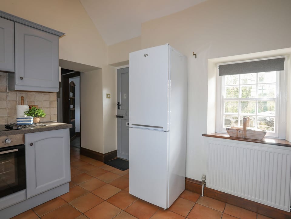 Fridge, dishwasher, electric kettle, toaster